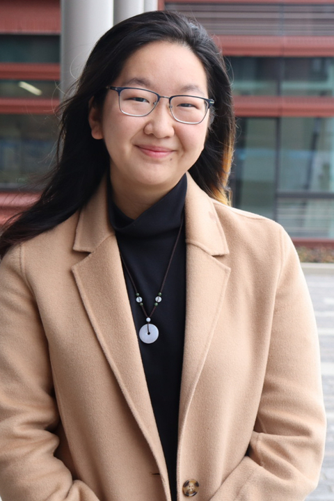 Victoria Lu headshot
